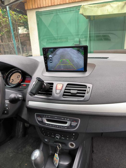 Navigatie Android Renault Megane 3 Fluence Waze YouTube GPS