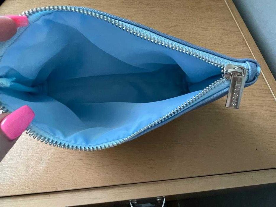 Чанти за грим Douglas