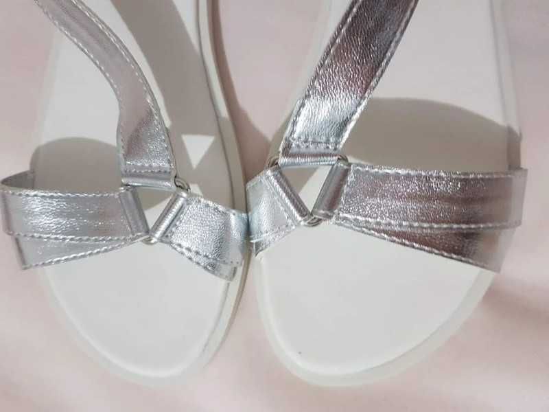 Sandale argintii New Look,marimea 5/38,noi