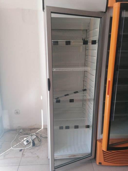 Фризер, витринен