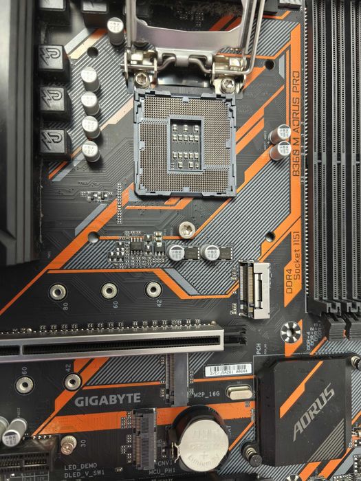 Placa de baza GIGABYTE B360M AORUS PRO soket 1151v2