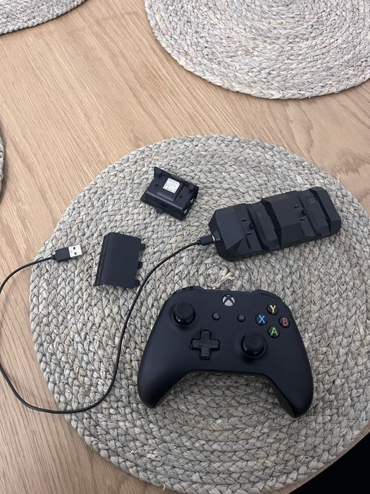Controller joystyck xbox + baterie Myria