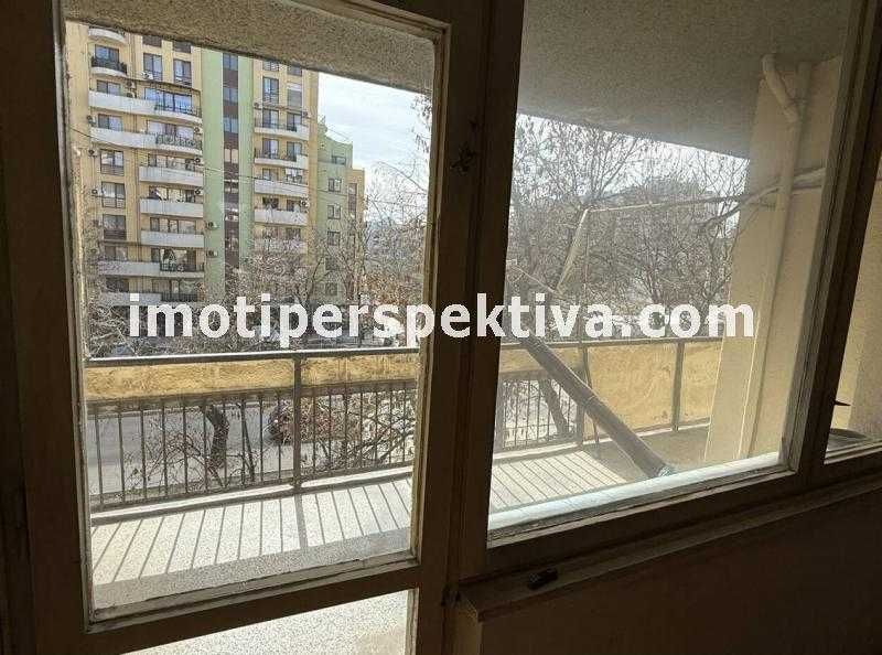 реф.16329 Гараж в цената, четири отделни стаи-бул. Южен!