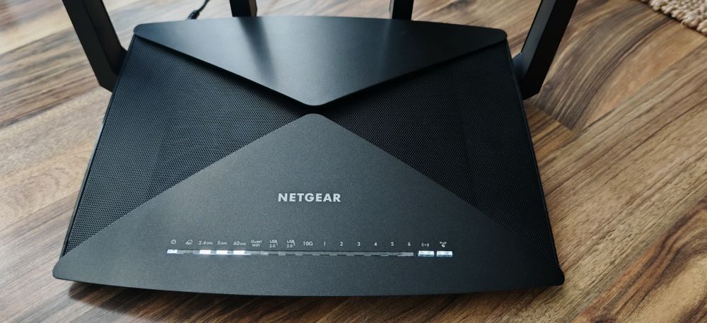 Router Netgear Nighthawk R9000 X10 AD7200 Triband Gigabit 7200 Mbps