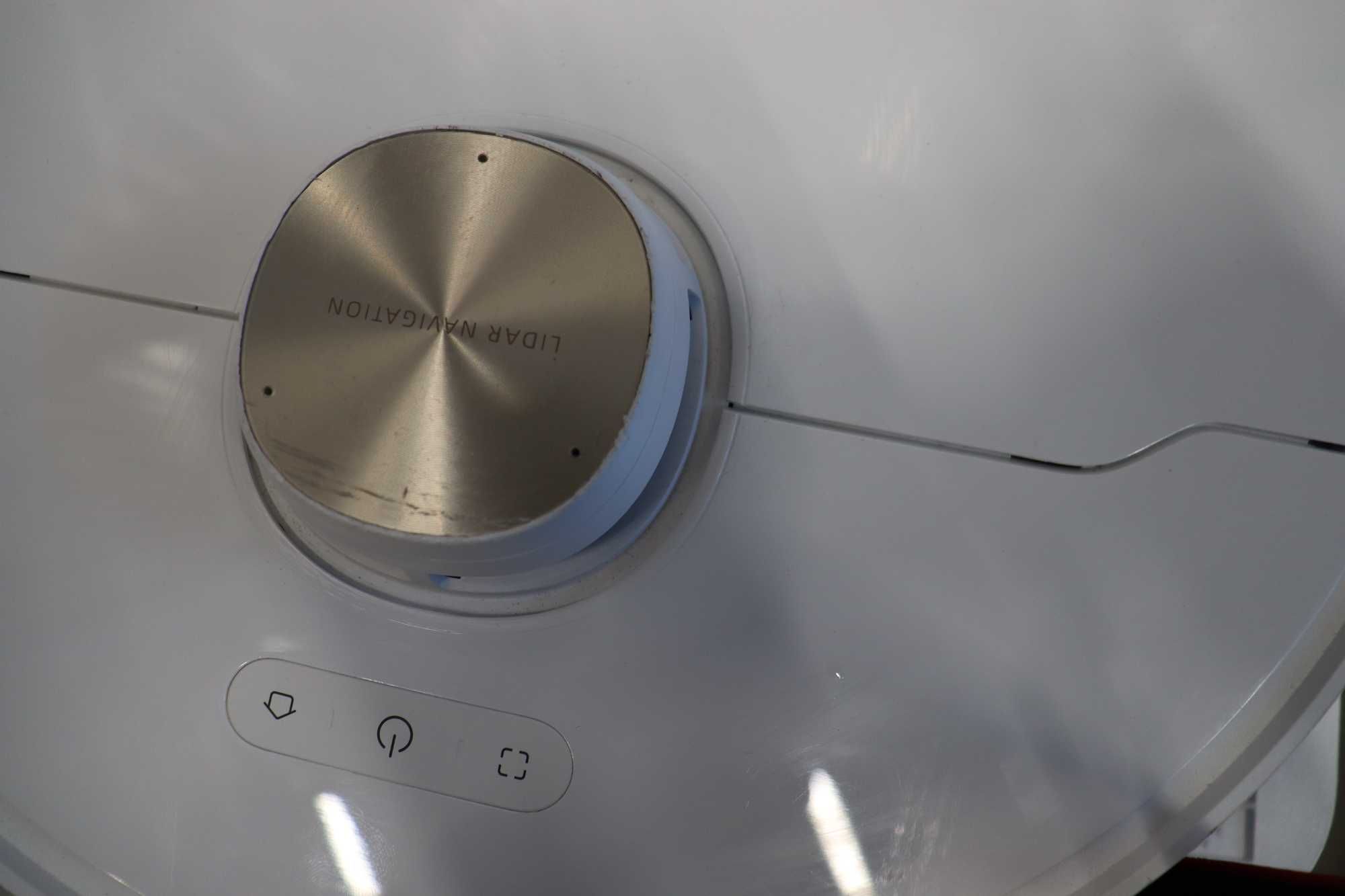 Прахосмукачка робот DREAME L40 Ultra, 11 000Pa, гореща вода при 65°C