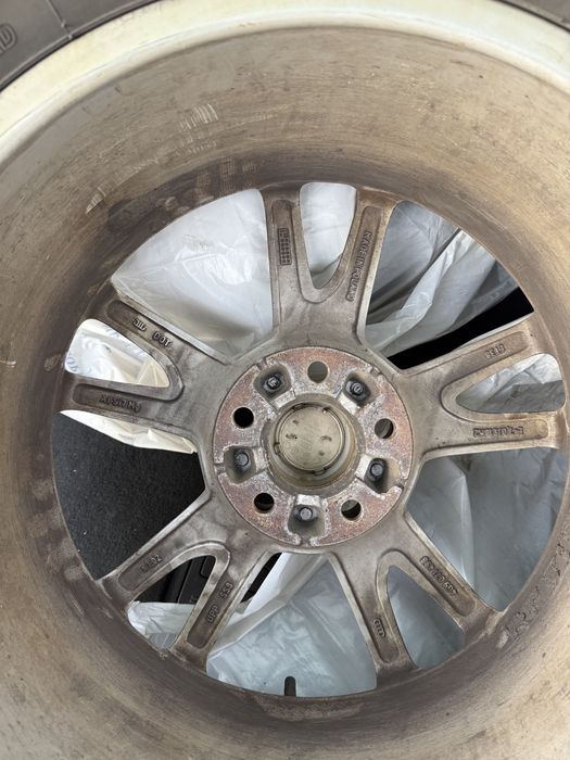 Roti Audi originale cu cauciucuri de iarna 235/55 R18   set 4 buc.