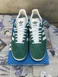 Vamd pantofi sport marca Adidas model Gazelle