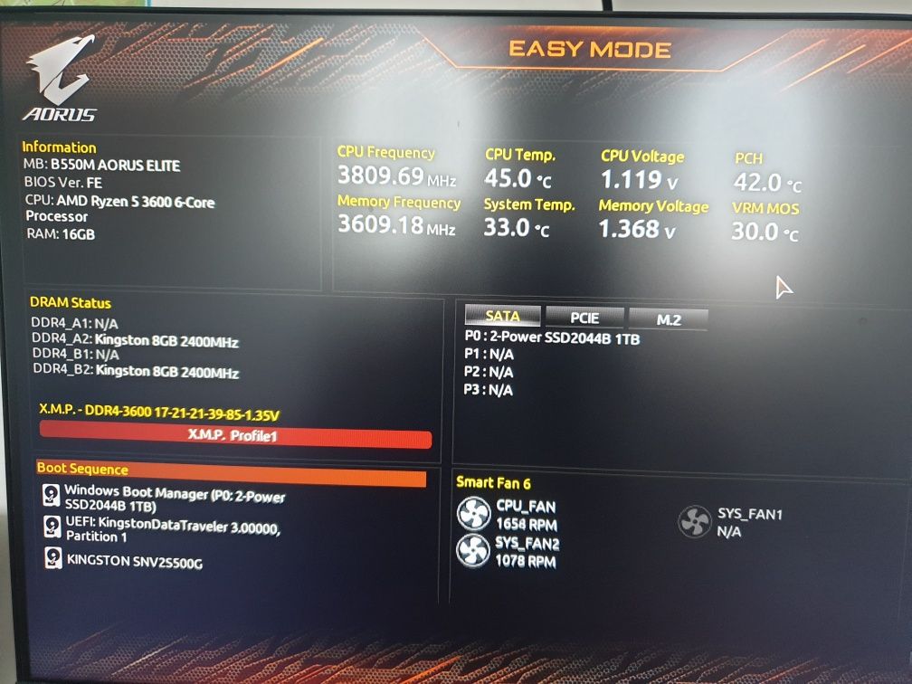 Vând calculator+monitor!!
