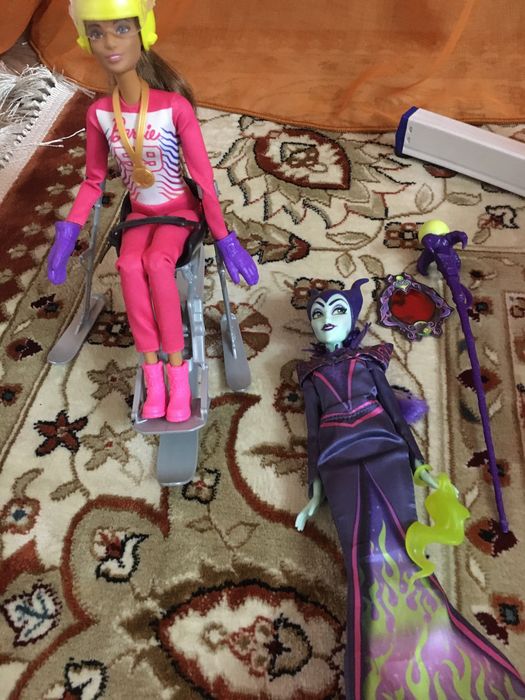 Продаю кукол Barbie,Малифисенту.Коллекционные.
