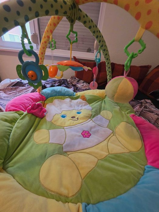 Продавам активна гимнастика вече сме големи за нея