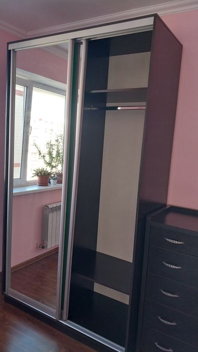 Продаётся отличный шкаф купе