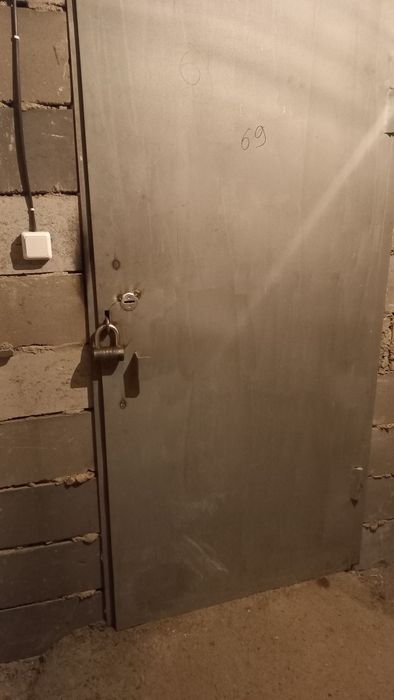 Сдам в аренду подвальные помещения в жилом доме