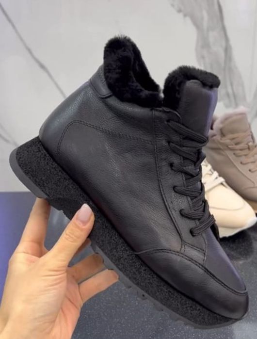 Зимние кроссовки