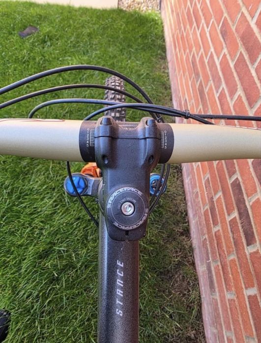 Ендуро колело Giant 29" 2025 Fox, Kashima, Saint,