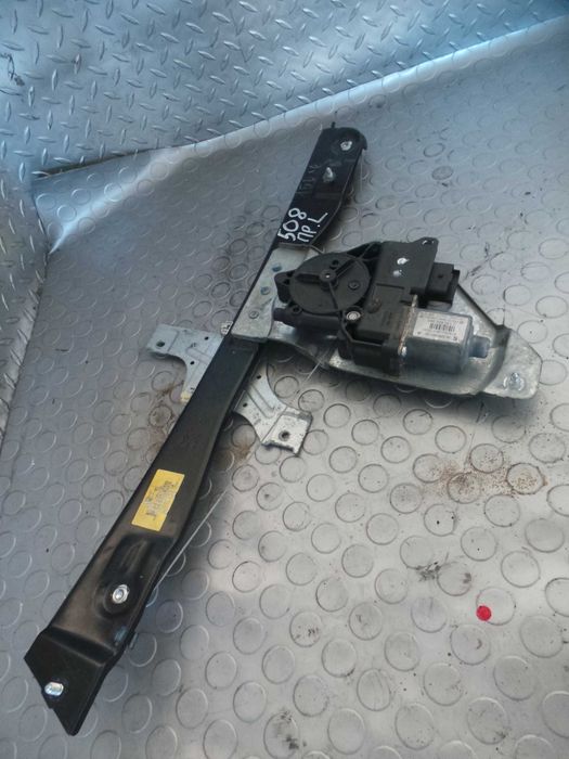 Стъклоповдигач Преден Ляв Peugeot 508 2013г