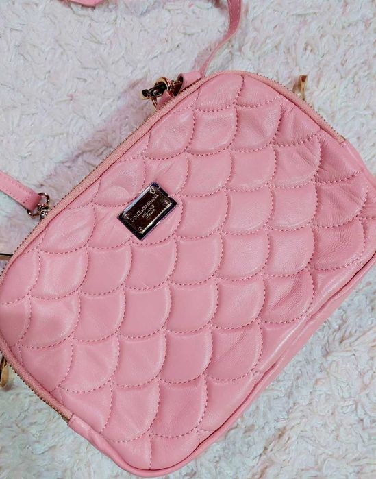Розова, кожена чанта