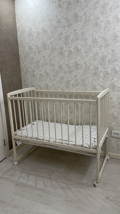 Детская кровать в хорошем состоянии