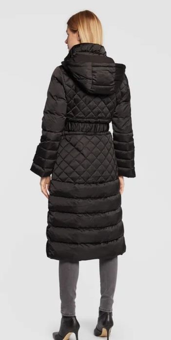 Дълго пухено яке Guess