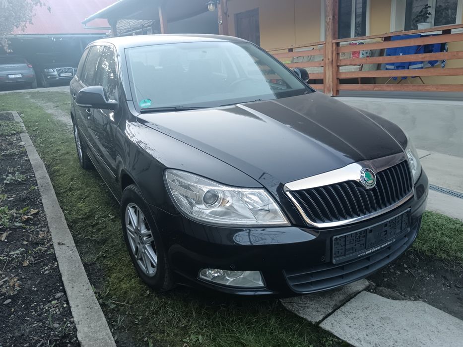Vand Skoda Octavia 2011/Euro5/Senzori parcare fata /spate/Navi/Xenon!