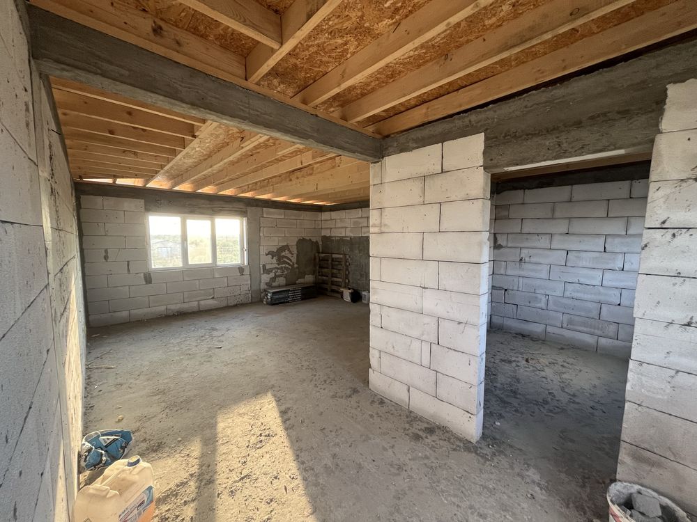 Casă 80 mp + teren 405 mp în Corbu – ideală locuit/investiție