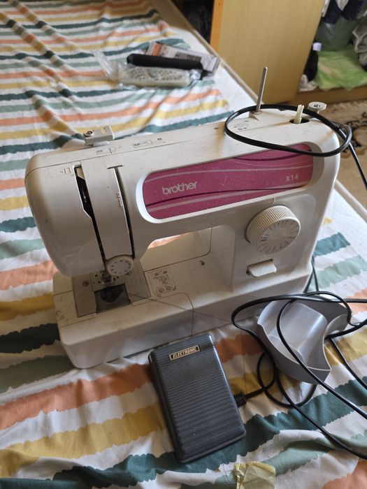 Masina de cusut electrica Brother X14