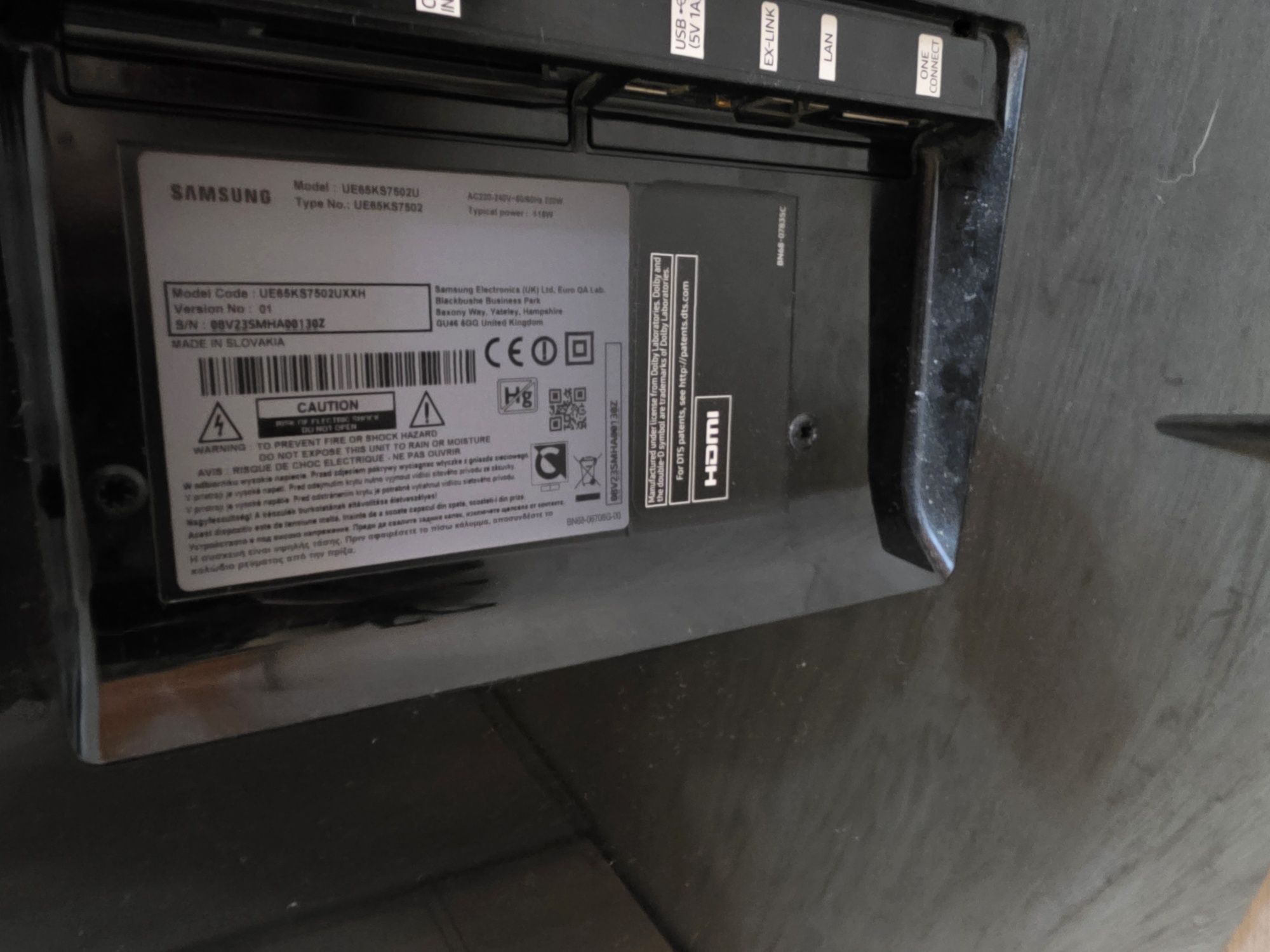Samsung UE65KS7502U с проблем, възможен бартер