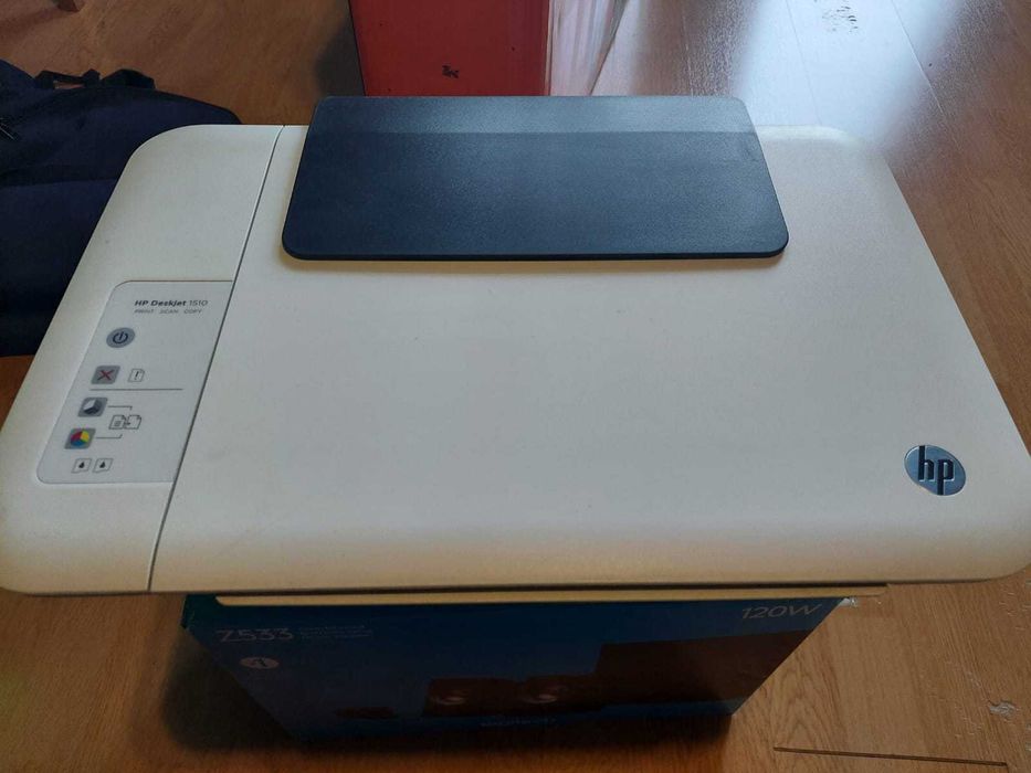 Vand Imprimanta HP DeskJet 1510 functionala , fara cablu