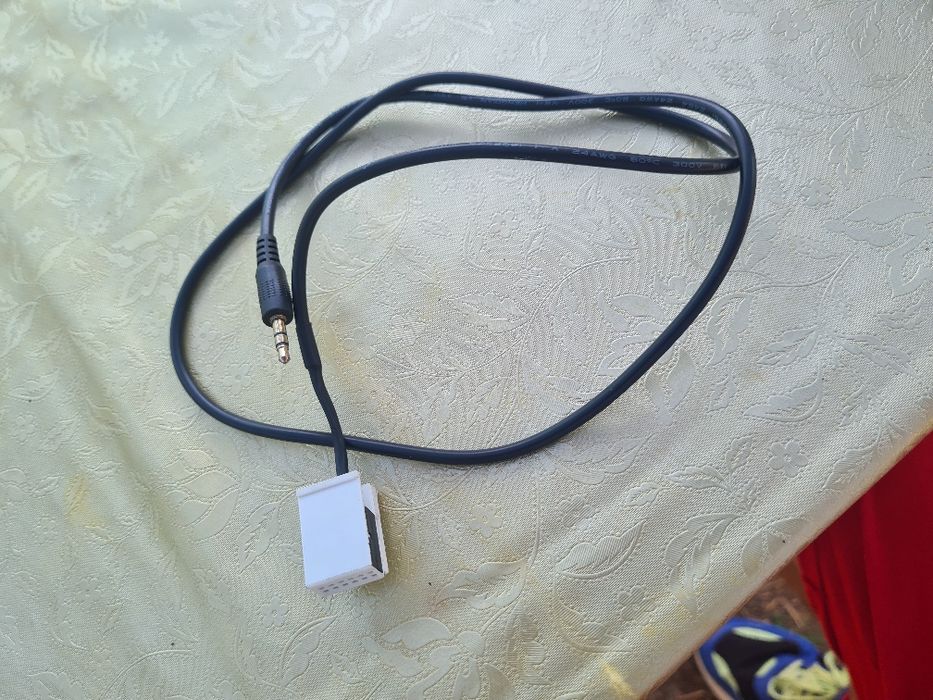 Vând accesorii peugeot