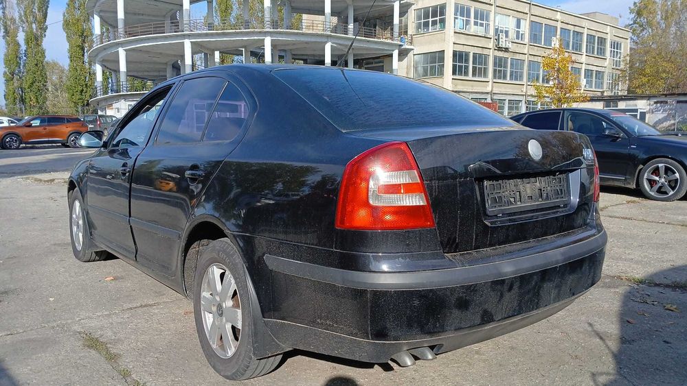 Dezmembrez Skoda Octavia 2 - 1.9 Diesel Din 2005 - BJB