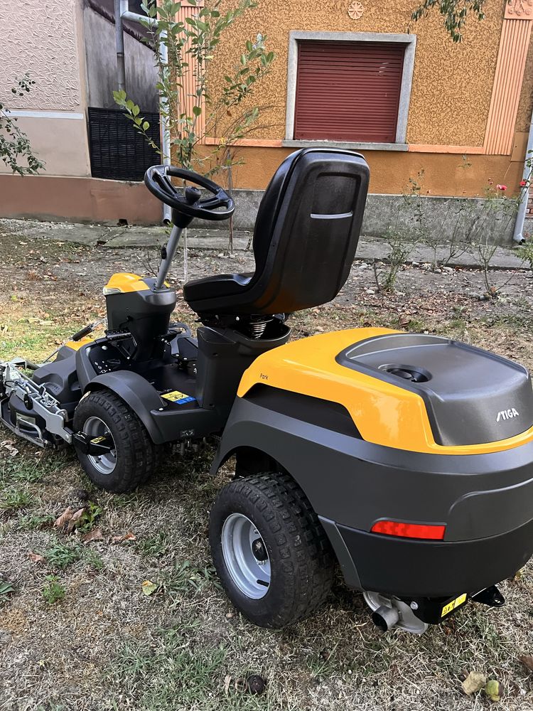 Tractoras gazon, 4x4 Stiga