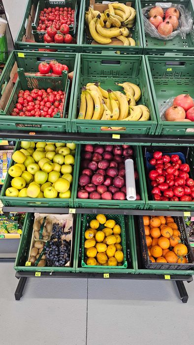 Vand Magazin Alimentar  minimarket complet utilat,cu stoc marfa inclus