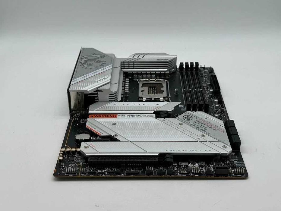 Placă de bază MSI MPG Z790 EDGE WIFI DDR5 LGA 1700 - impecabilă