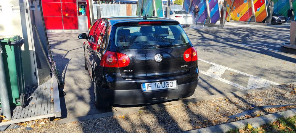Vand Golf 5 1.6 benzina FSI
