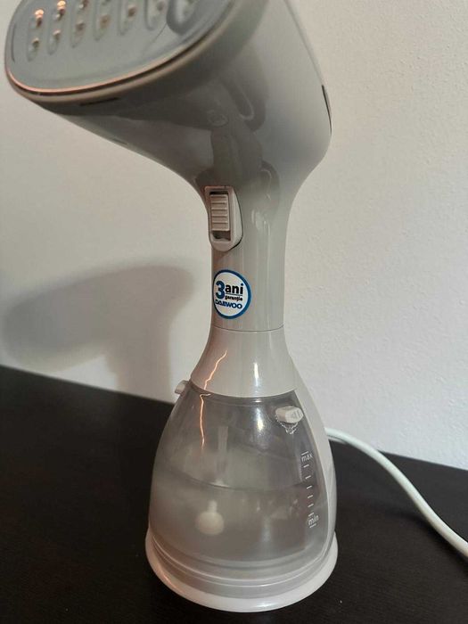 Aparat de calcat Vertical Daewoo