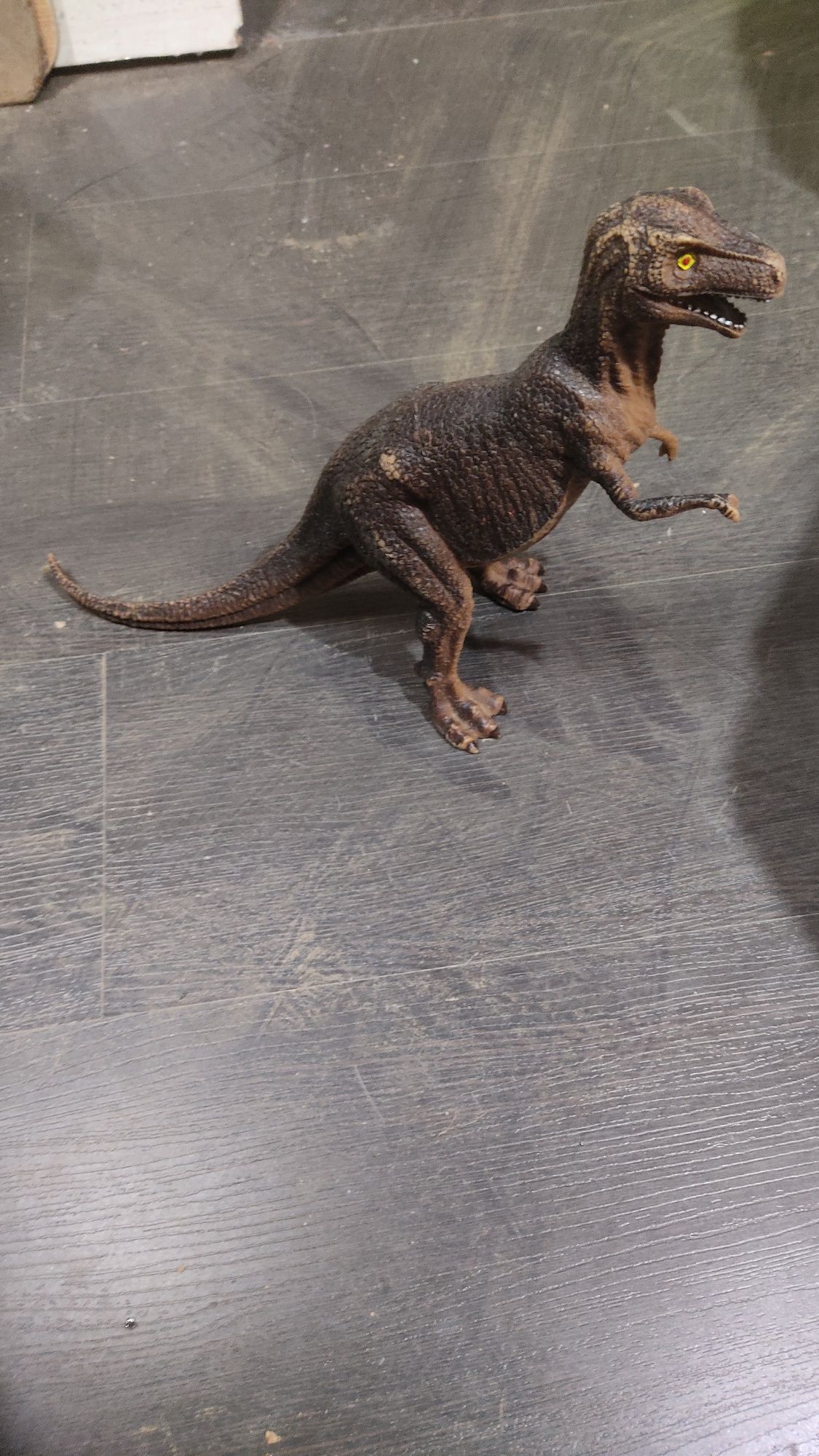 Dinozaur T-Rex cu sunete
