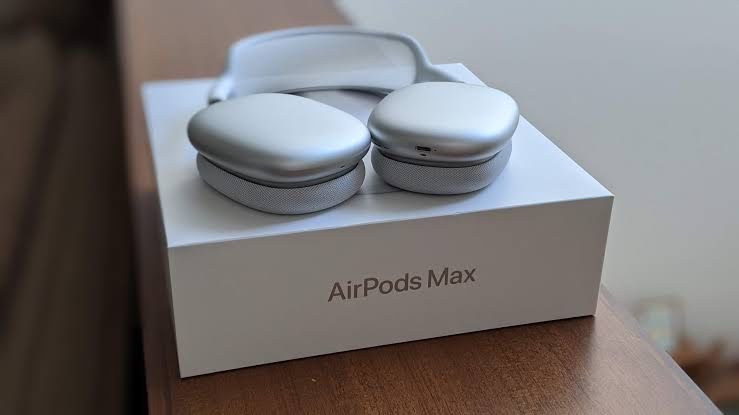 Продам наушники Airpods Max