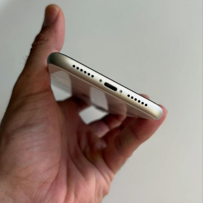 IPhone 11realni oladigan odam yozsin tel ideal