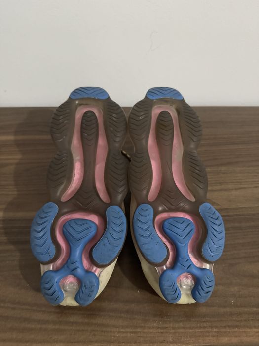 Nike Air Max Scorpion Flyknit