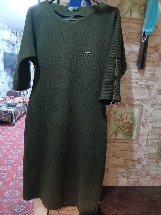 Женские платья : вечернее ,зимнее ,сарафан ,курка джинсовая .