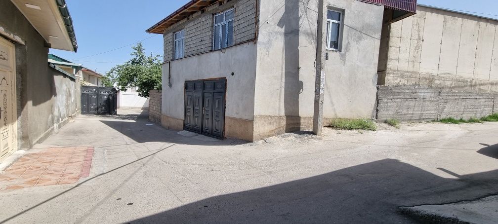 Продается дом 4 соток в центре города Дагбитски ул.Ибн Сино