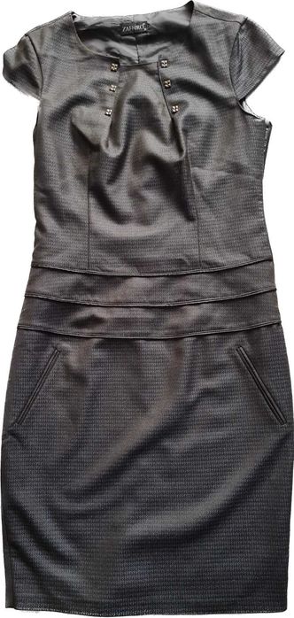 Стилна черна рокля