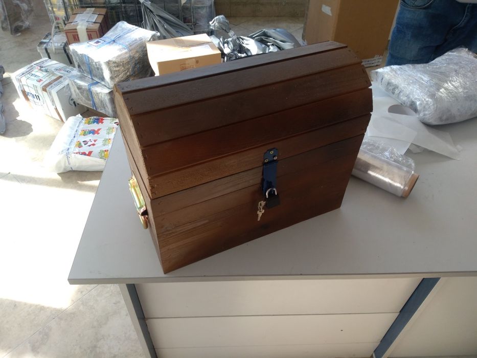 Скрин-ковчеже масивна дървесина