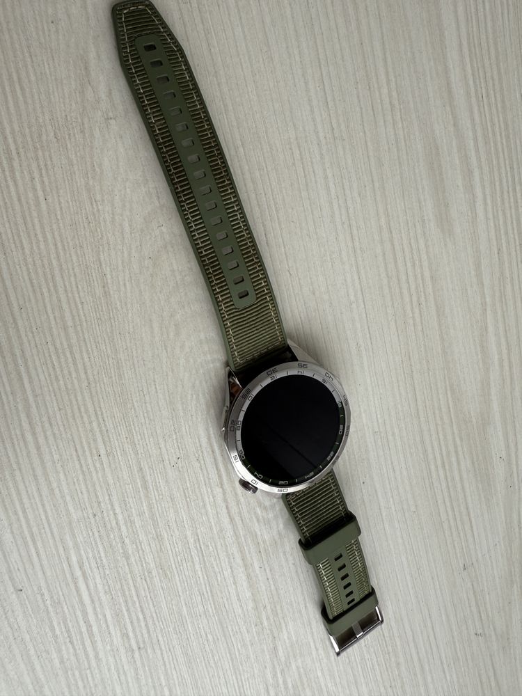 Huawei Watch GT 4 + подарък оригинална синя каишка