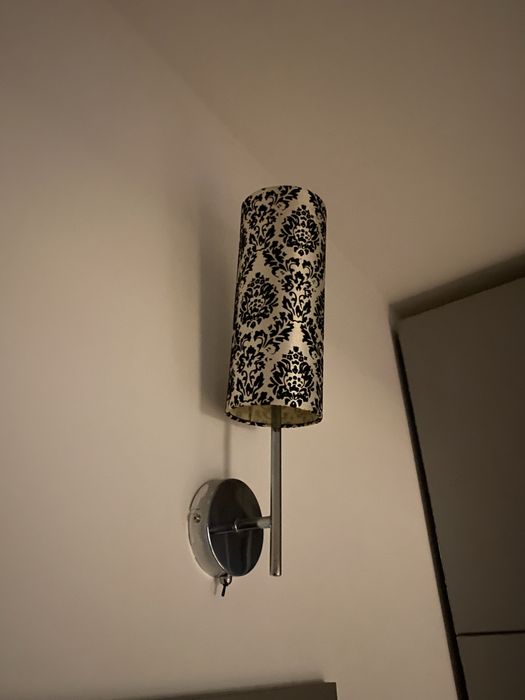 Vând lampă pentru hol