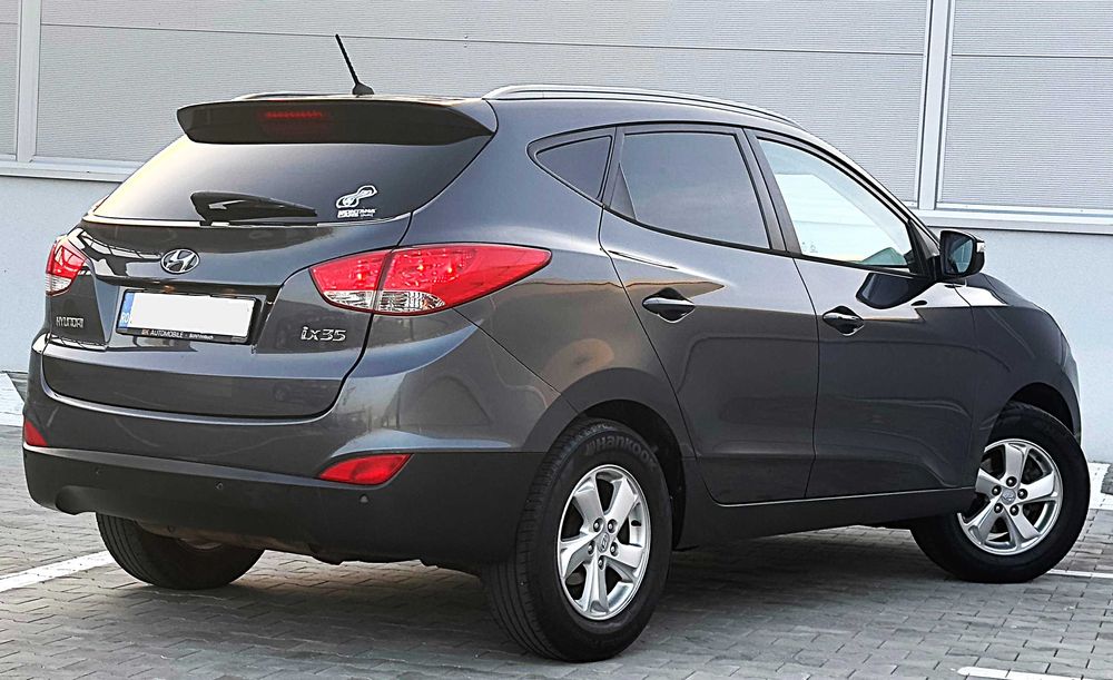 Proprietar , vand Hyundai IX35 , motor 2.0 benzina , panoramic