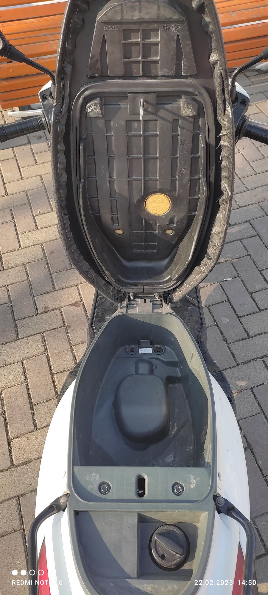 Продам мопед Yamaha axis trit 125.