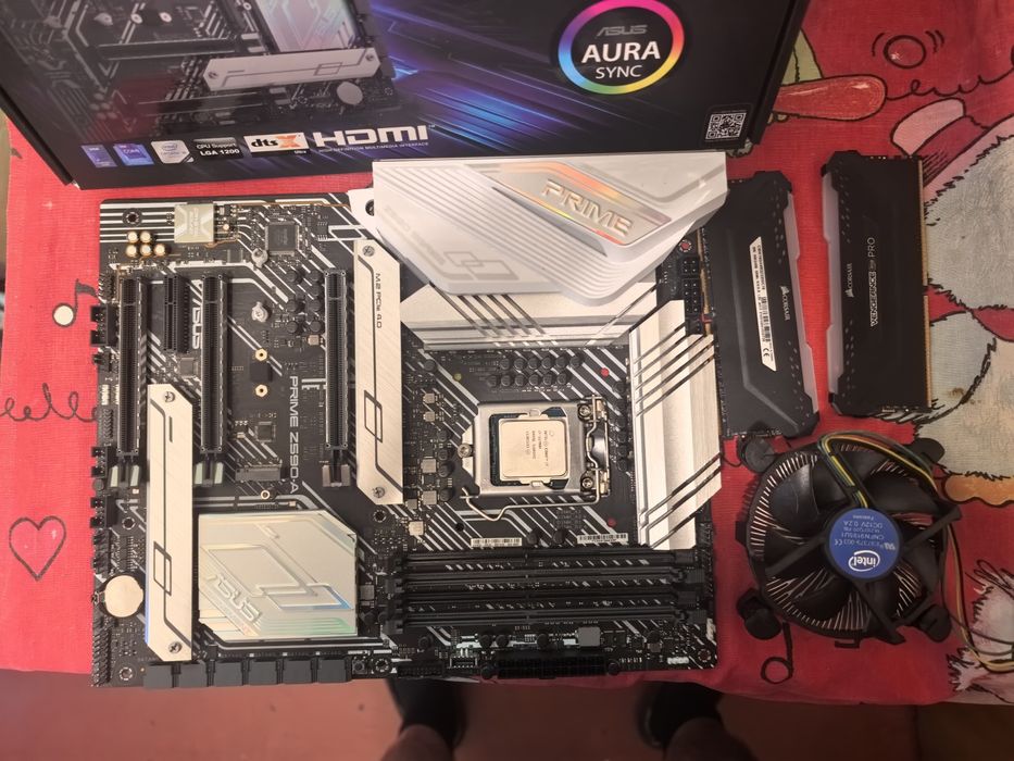 Kit gaming i7 11700k placa baza și 16gr rgb