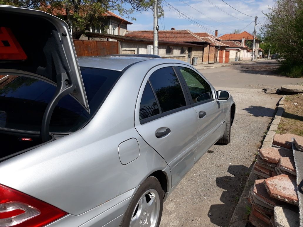 Mercedes w203  C200 kompressor Бартер за имот.