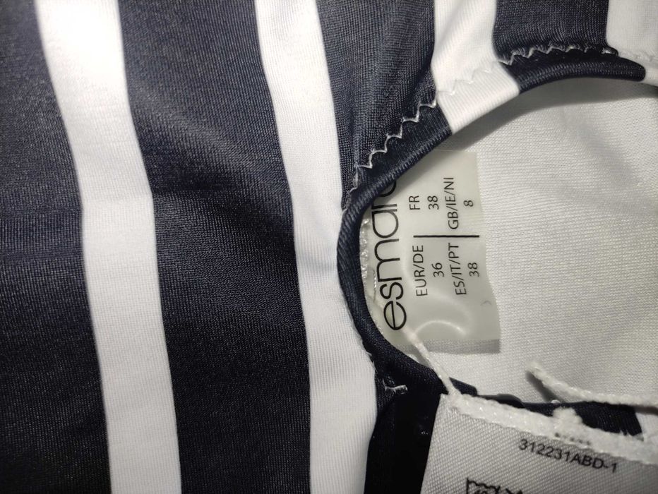 Costum de baie întreg