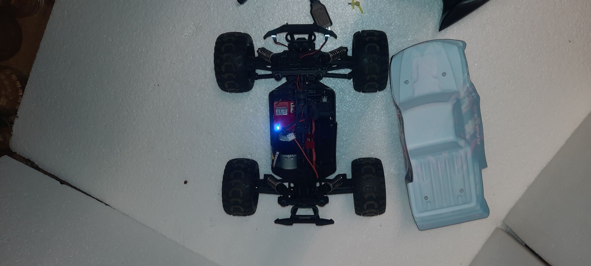 Masinuta Rc cu telecomanda